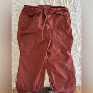 Torrid Jean capri pants